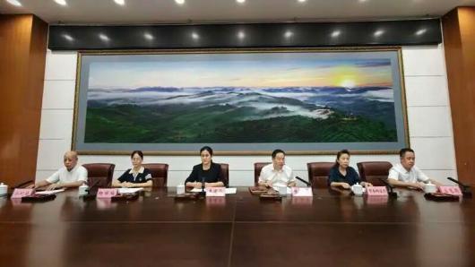 水利部门回应广西百色村子积水变绿 复杂地质条件致排水难