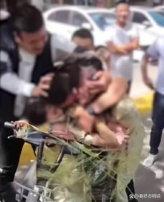 又见恶俗婚闹 伴娘遭捆绑被逼接吻