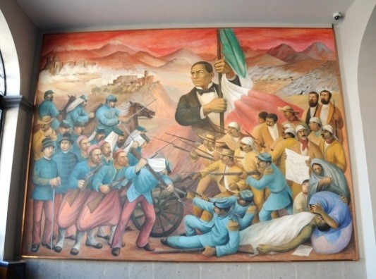 描绘墨西哥功勋总统贝尼托·华雷斯带领人民抗击法国入侵者的大型壁画。