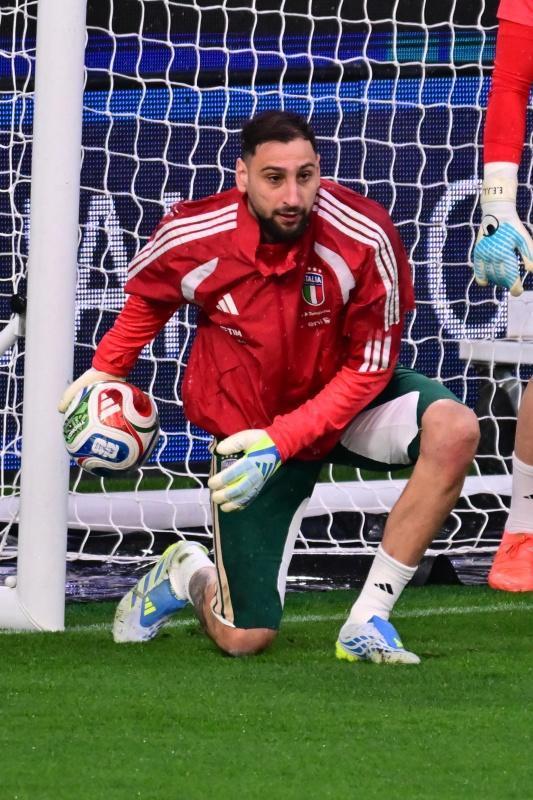 意大利2-0北爱尔兰闯关成功 托纳利神勇助晋级