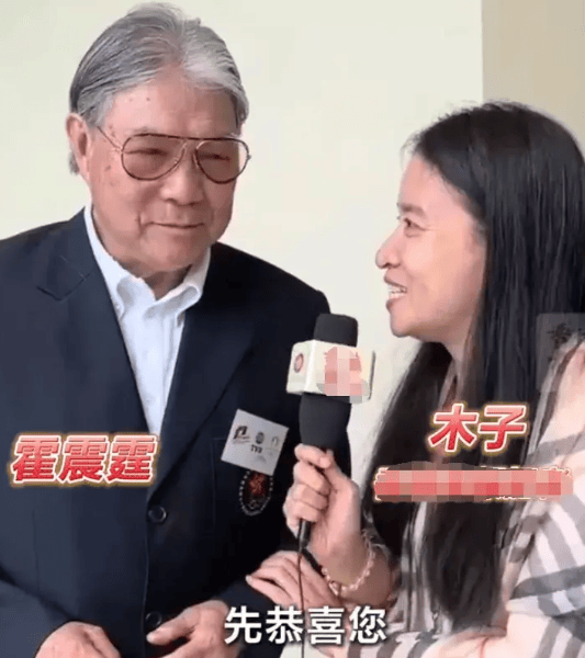 霍震霆9字回应小儿子求婚成功，40岁二儿子至今单身是“遗憾”