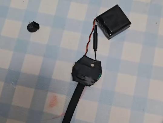 男子合租房装摄像头被拘 偷拍室友遭严惩