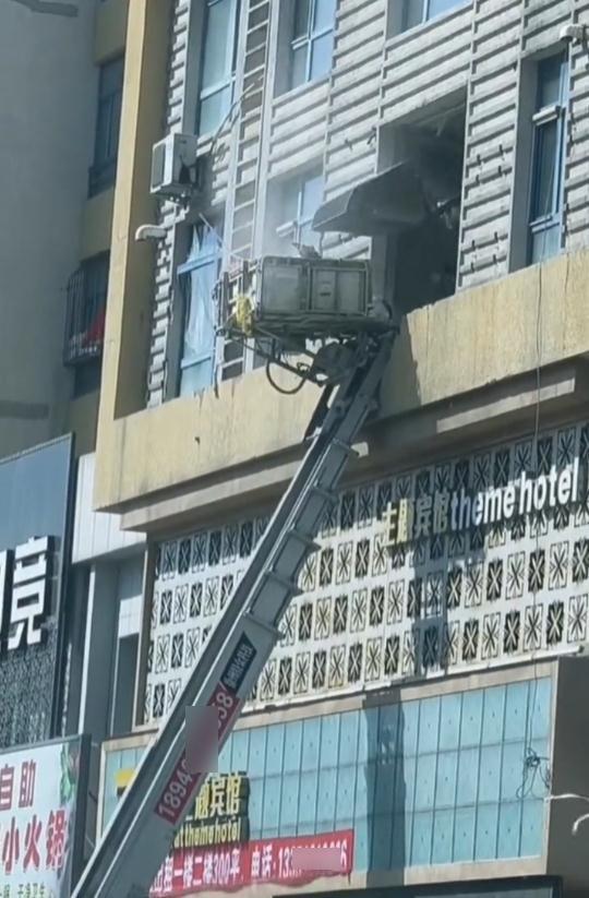 租户装修砸穿承重墙损失超1亿6千万 整楼成了危房