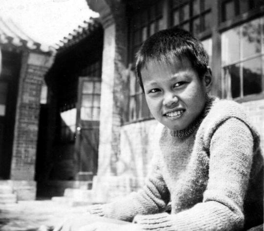 回顾杨振宁生平 传奇物理学家的辉煌一生