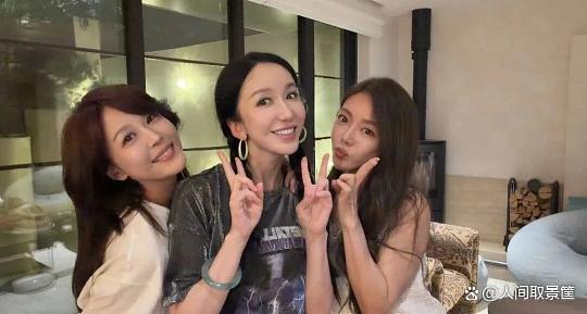 李金铭回复娄艺潇 开心二字引回忆浪潮