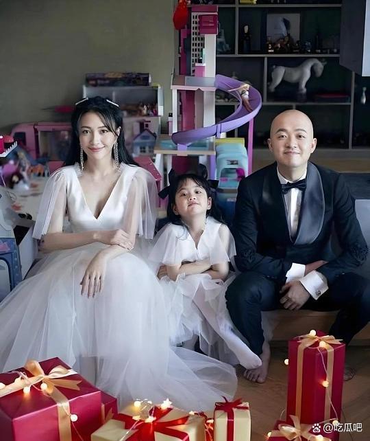包文婧 包贝尔 深夜视频引发风波