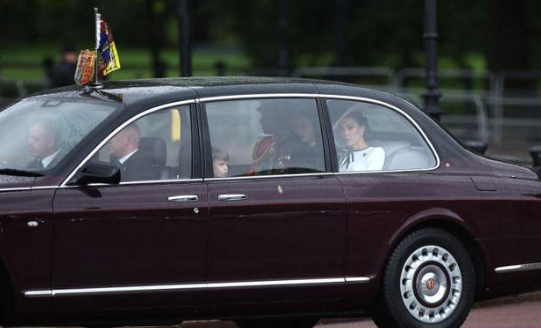 视频丨半年来首次 英国凯特王妃公开露面