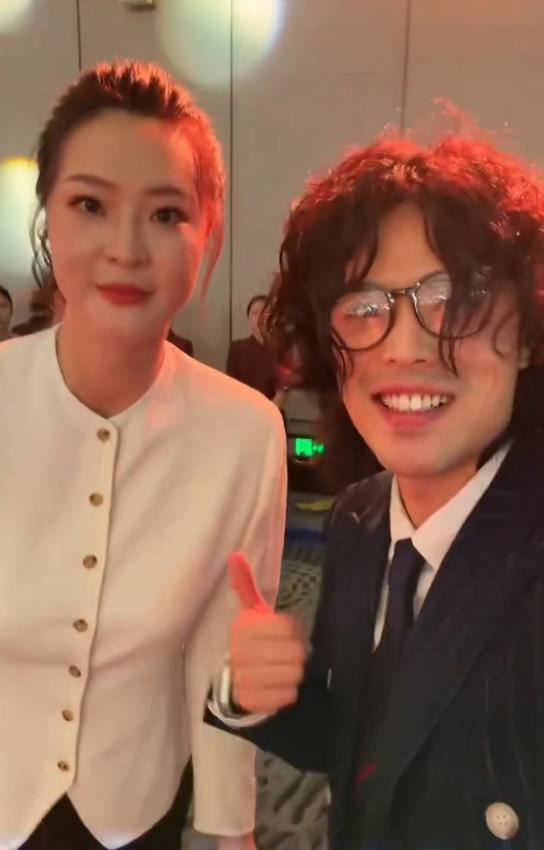 鄧亞萍郭晶晶同框了 體育明星齊聚晚宴