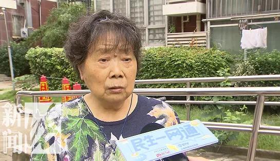 上海一小区居民突然集体腹泻 自来水油漆味成疑