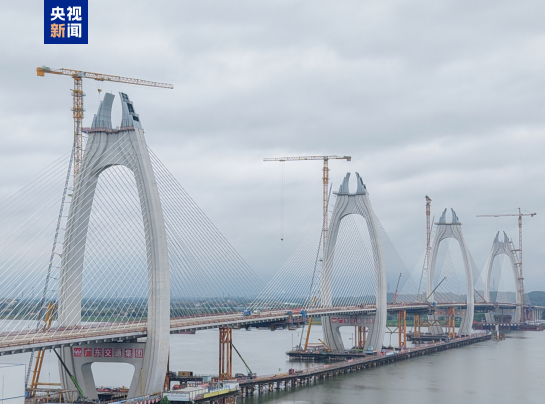 广东清花高速北江特大桥合龙 预计年底将建成通车