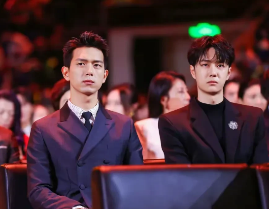 王一博李现同框,刘亦菲,胡歌,杨幂,刘诗诗《仙剑》回忆杀 - 今日新闻