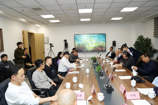 丝绸之路——杨晓阳丝路四十年美术创作暨文献展（新疆站）在新疆美术馆开幕