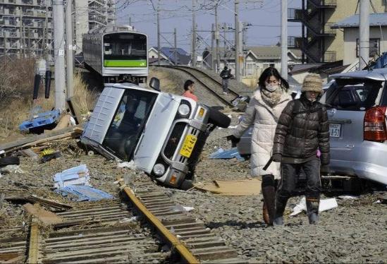 日本近12小時發(fā)生8次4級以上地震 頻繁地震引發(fā)海嘯預警