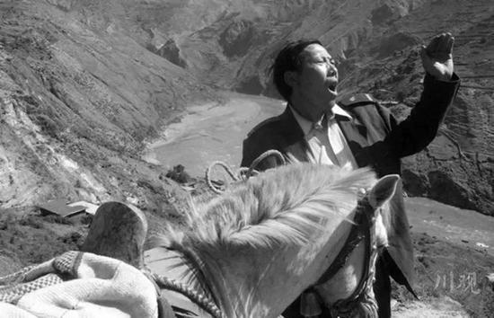 感动中国的邮递员去世