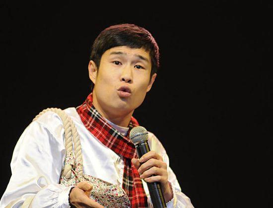 小沈阳回应此前假唱争议：伴奏垫音容易被大家误会，要相信我的唱功