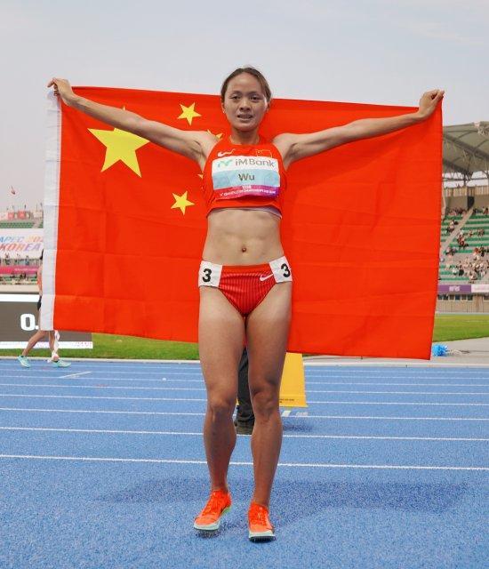 吳洪嬌亞錦賽斬獲1金1銀