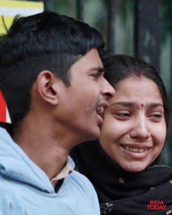 牛弹琴:新德里和伊斯兰堡爆炸很蹊跷 幕后玄机待解