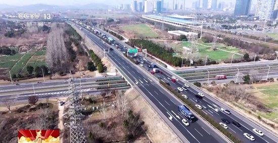 在春运路上感受中国发展的硬核实力与民生温度