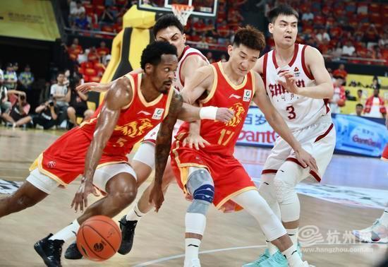 广厦男篮2-1淘汰山西晋级半决赛 主场大胜锁定胜局