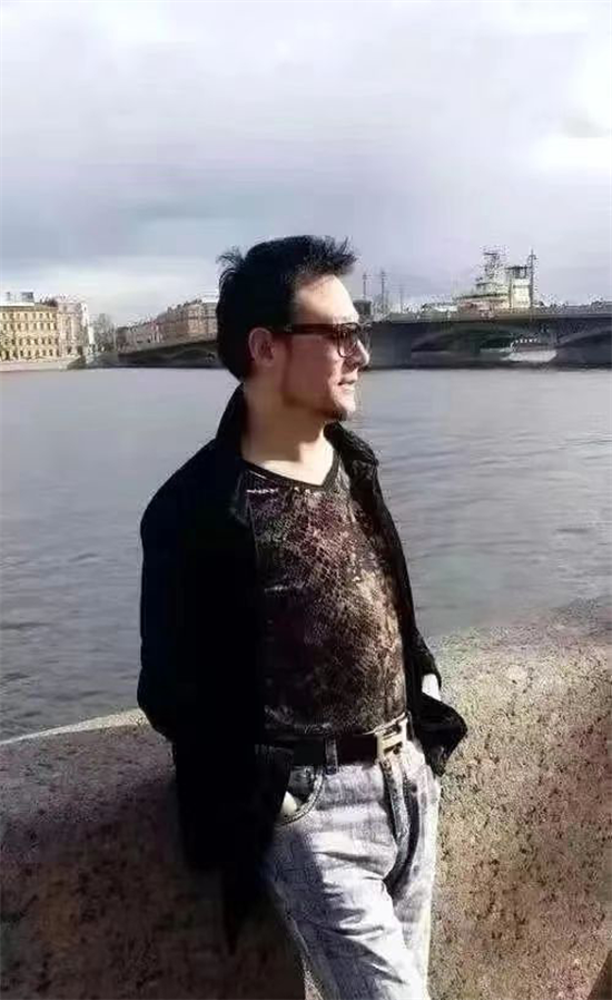 包简历.png