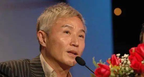 香港音乐鬼才被张国荣赞赏为何在陈百强去世后离开了歌坛