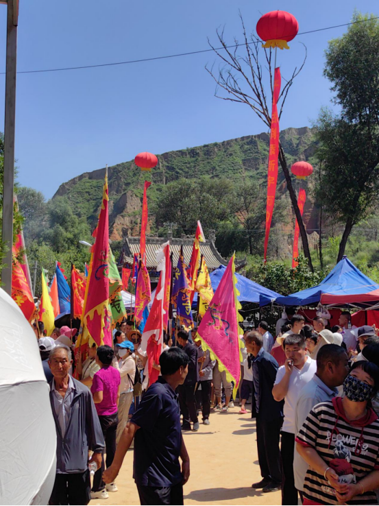 走遍中国：陕北庙会，民俗和艺术来了一场欢乐“约会”