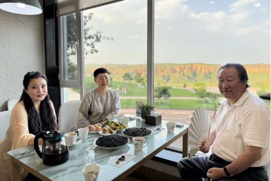 ​走遍中国：艺韵麻黄梁，绿动黄天厚土