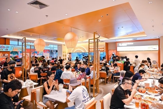 泰国人气明星POND助阵鱼你在一起曼谷首店，明星营销撬动东南亚市场