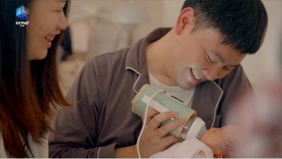从“我”到“我们”，纪录片《自从有了你》讲述新手父母的育儿心路