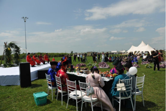 中国文促会主席杨晓阳谈“走遍中国”三省有感