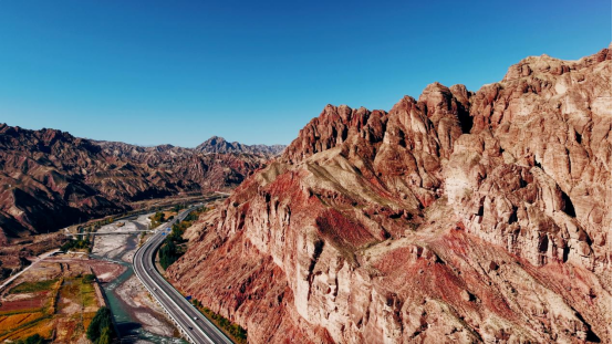以笔墨行走山河 以丹青铸就史诗——“走遍中国”写生创作行动甘肃段圆满收官