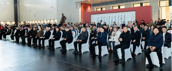 丝绸之路——杨晓阳丝路四十年美术创作暨文献展(新疆站)在新疆美术馆开幕