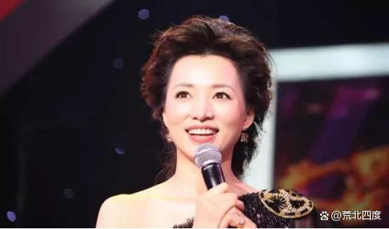 从“央视一姐”到“央企董事长”, 相比董卿, 周涛走了不同的大道