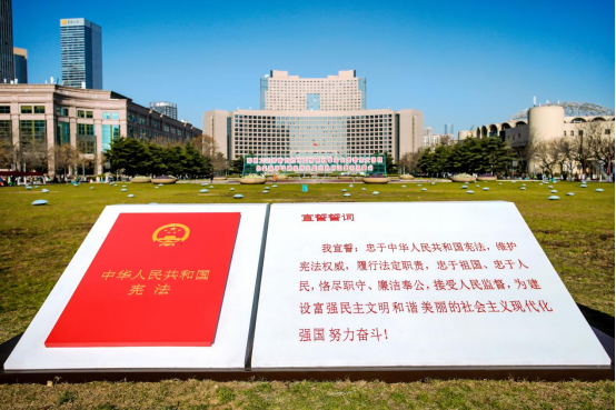 法治青岛再进阶!青岛法治建设擦亮城市软实力 群众安全感连续多年超 95%