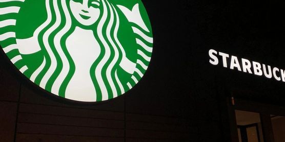 上百家门店被关！星巴克突然宣布重组计划