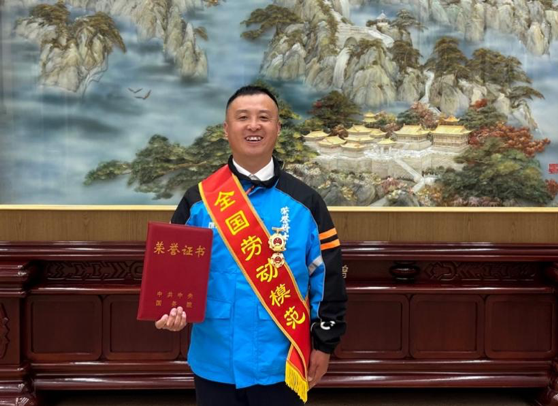 三位蓝骑士“社区侠”获全国劳模 饿了么推出“守护者联盟”致敬劳模精神