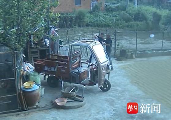 男子求复合遭拒后杀人 一审判死缓 手段残忍引发争议
