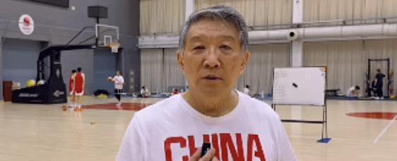 中国女篮最新训练画面出炉，刘禹彤首次入选 新时代阵容启航