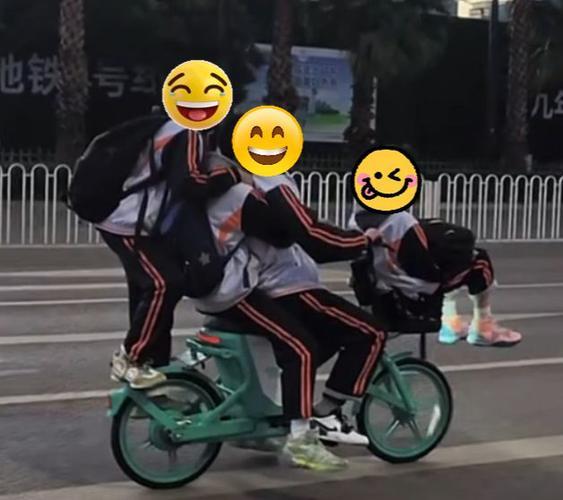 敲響警鐘,！男子坐共享單車摔死騎車人擔(dān)全責(zé)