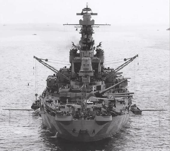 学者：美军老航母硬撑的代价藏不住 造船业凋敝警示