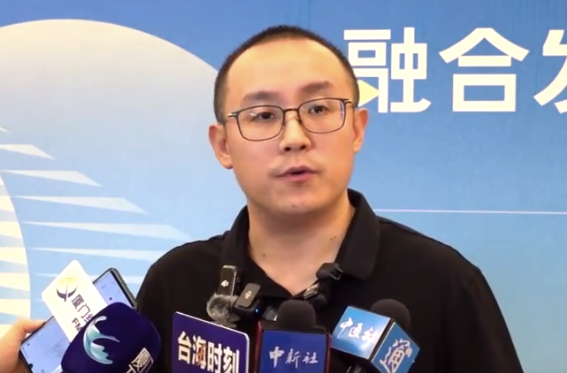 肖战片场要求看小藏海戏份！制片人张本：主演肖战拍戏非常专注 是优秀的演员