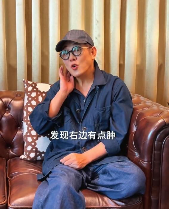 李连杰公布病情 良性肿瘤手术后报平安