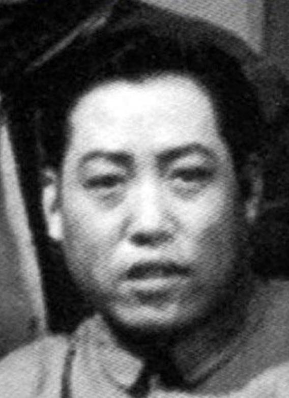 30年零失误主持央视，她低调到没人知，竟是大明星后代？