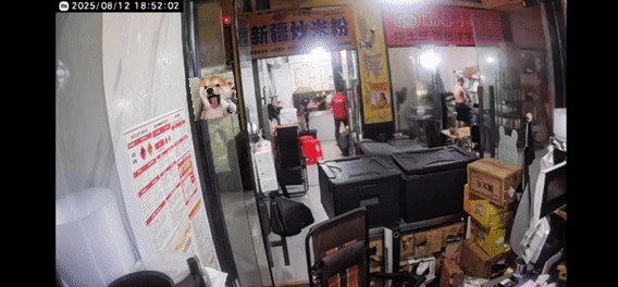 男子假扮骑手3次偷走辣子鸡 辣子鸡的诱惑