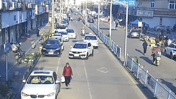 女子险被骗10万 警方紧急上门劝阻