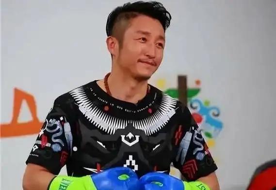 邹市明复出是热爱还是无奈 商业运作与心理博弈