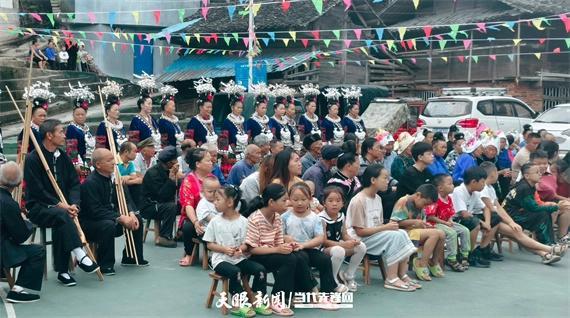 贵州一村庄升学宴“瘦身” 新风比芦笙更响亮