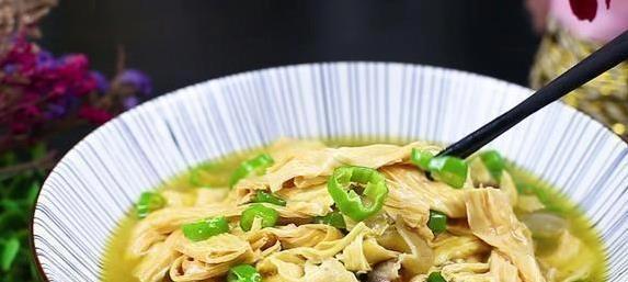 豆腐皮炒猪肚超下饭，3个小技巧让味道翻倍，家人都抢着吃