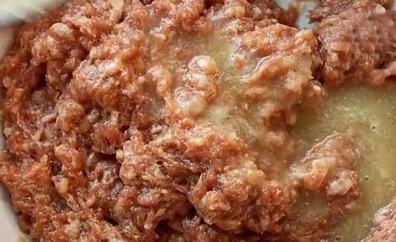 白菜猪肉饺子馅怎么调?3个秘诀2个禁忌,鲜嫩多汁吃不够