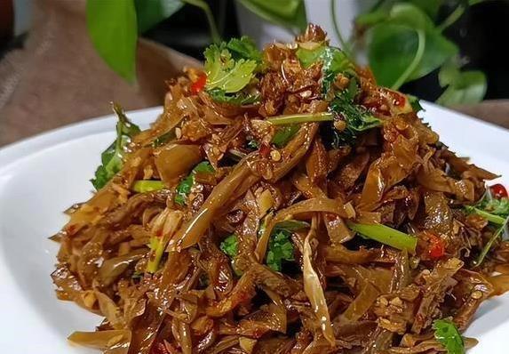 干菜比鲜菜香？5种做法让你吃到停不下来，营养还翻倍！